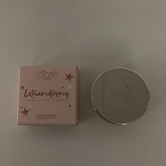 Ciaté Extraordinary Translucent Powder - Picture 3 of 7